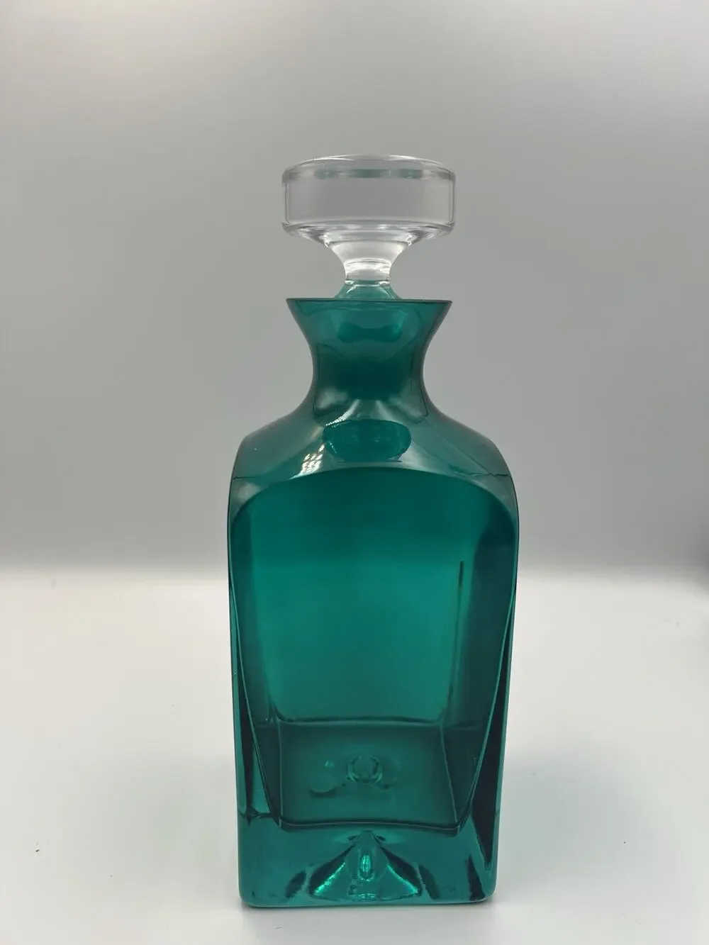 Vintage Estelle - Heritage Decanter - Emerald Green
